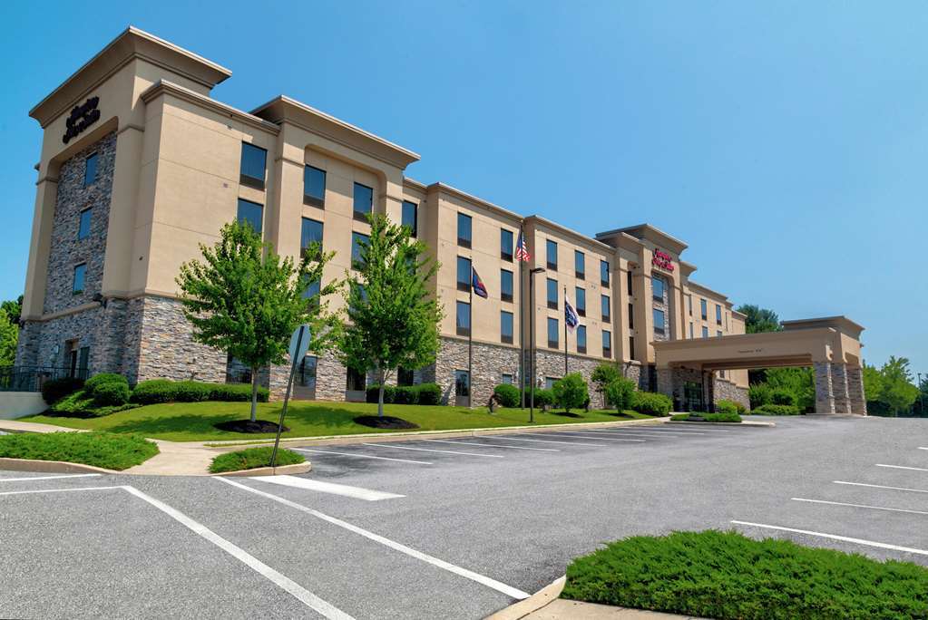 Hampton Inn & Suites Chadds Ford Glen Mills Exterior photo